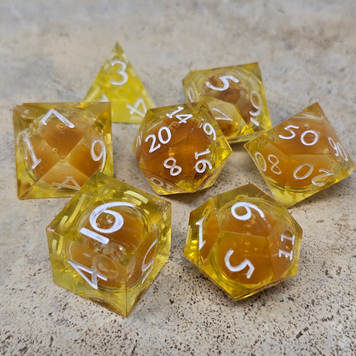 Queen Bees Nectar Liquid Core Dice Set