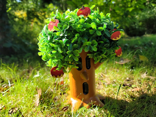 Whispy Woods Planter