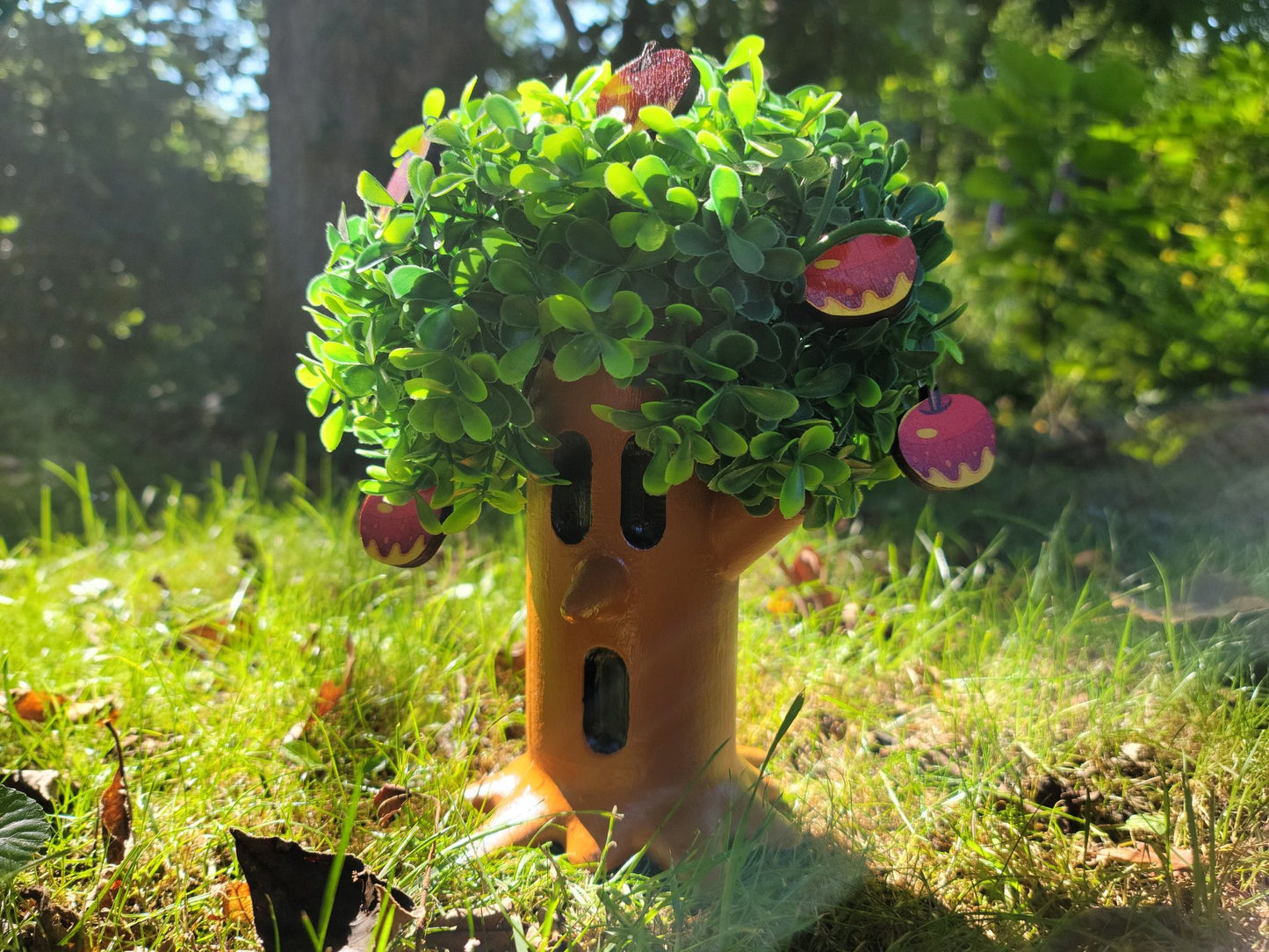 Whispy Woods Planter