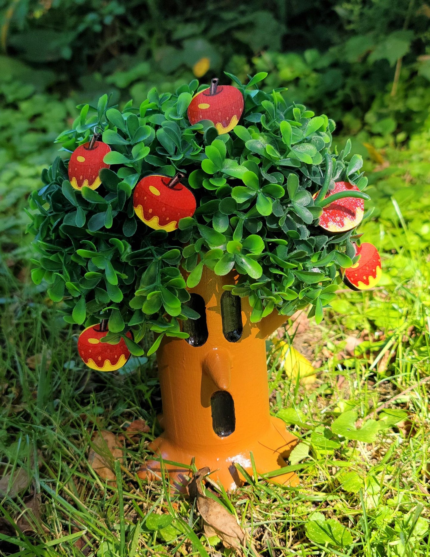 Whispy Woods Planter