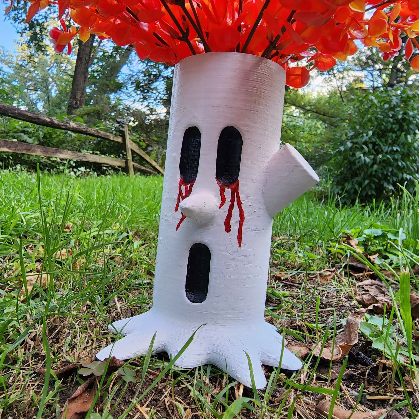 Whispy Weirwood Planter